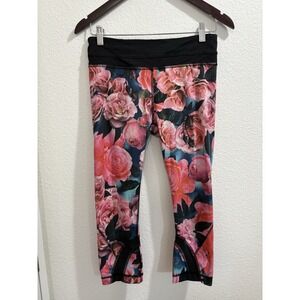 Lululemon Run‎ Inspire Crop II Size 6 Secret Garden Pink Athletic Workout Gym